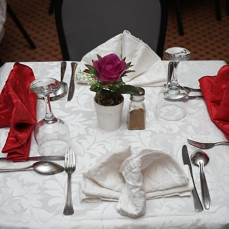 Hotel Nouzha Фес Екстериор снимка