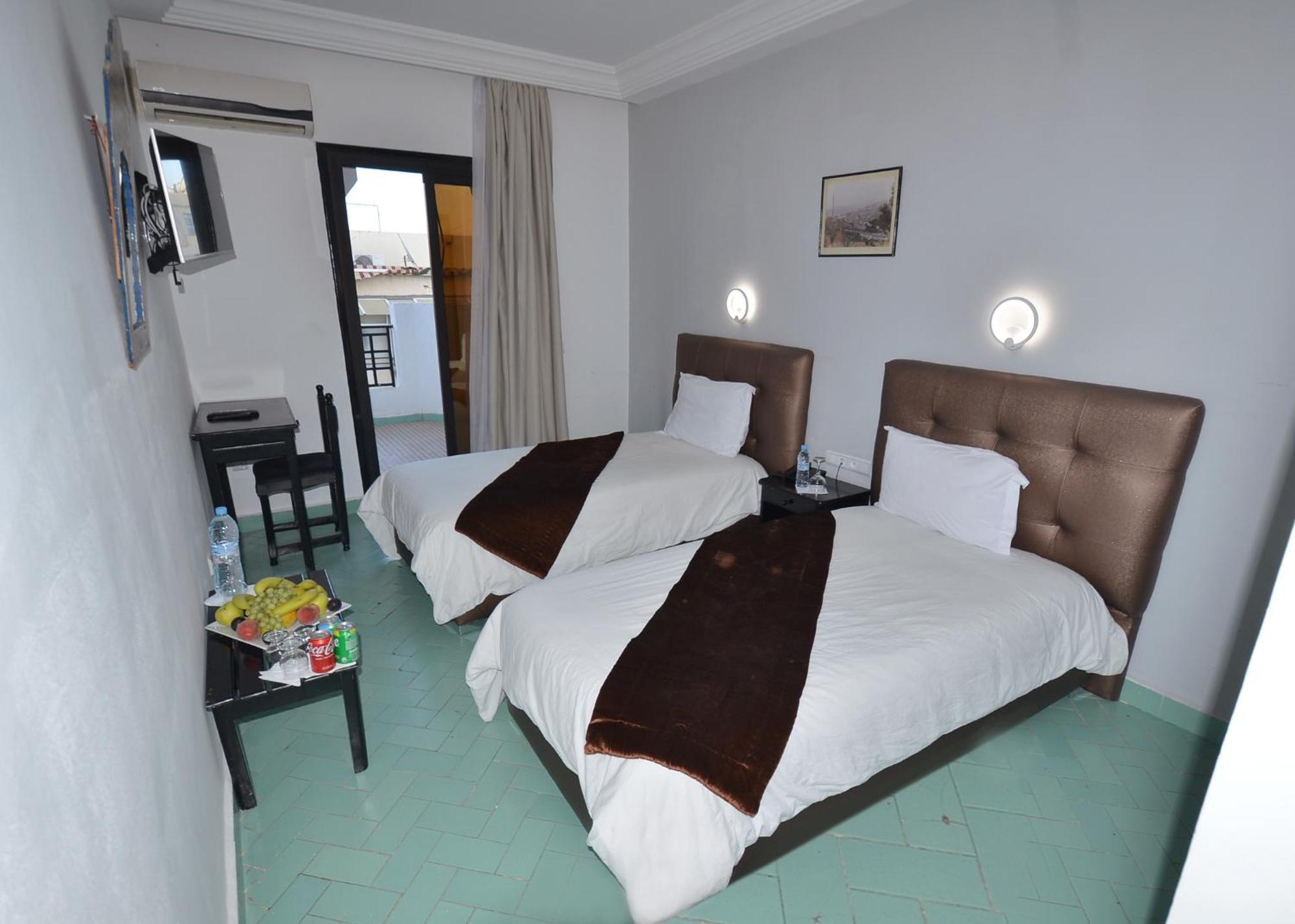 Hotel Nouzha Фес Екстериор снимка