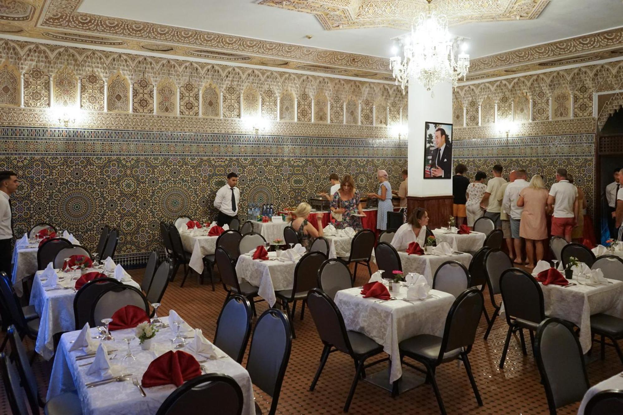 Hotel Nouzha Фес Екстериор снимка