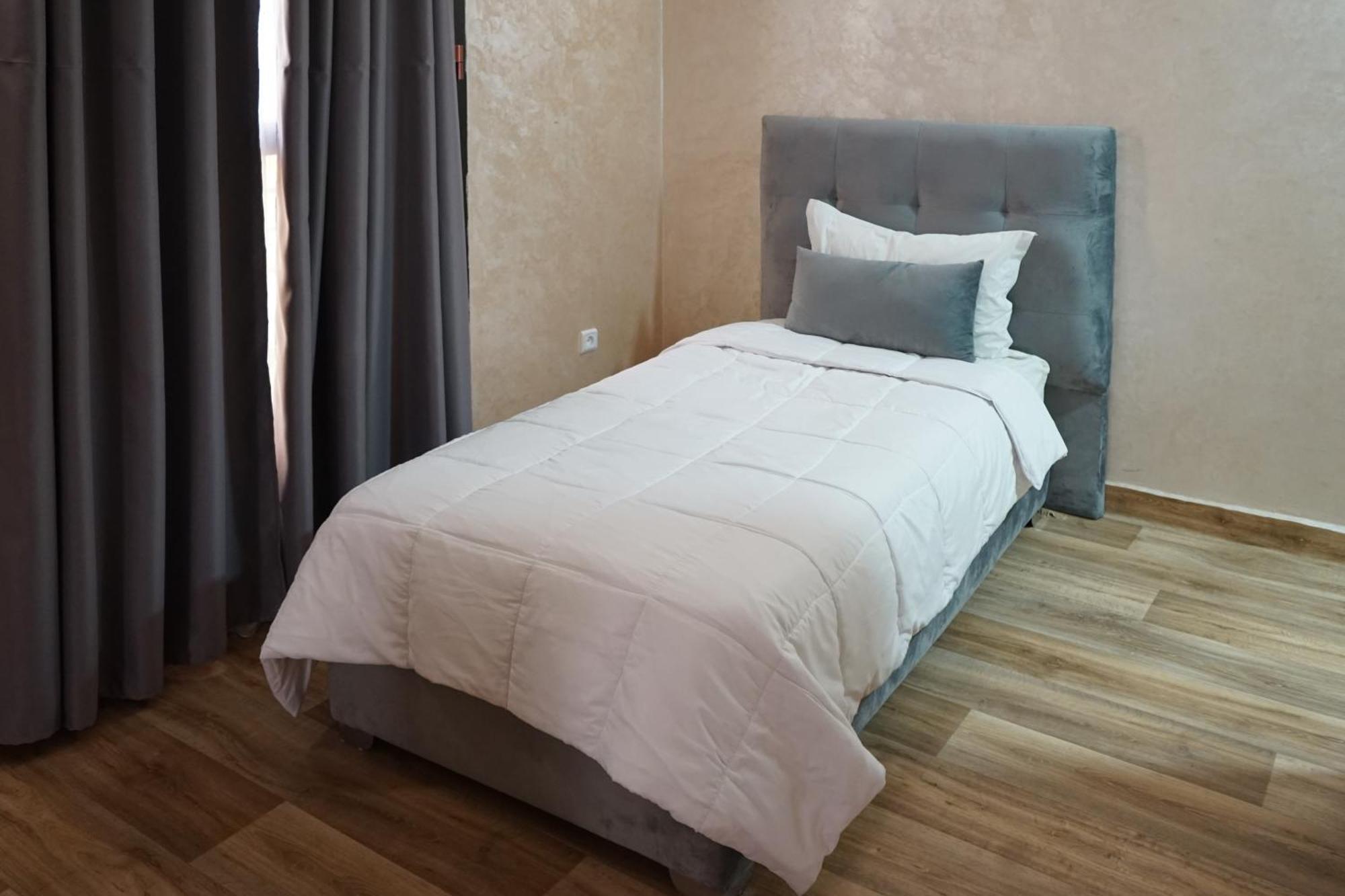 Hotel Nouzha Фес Екстериор снимка