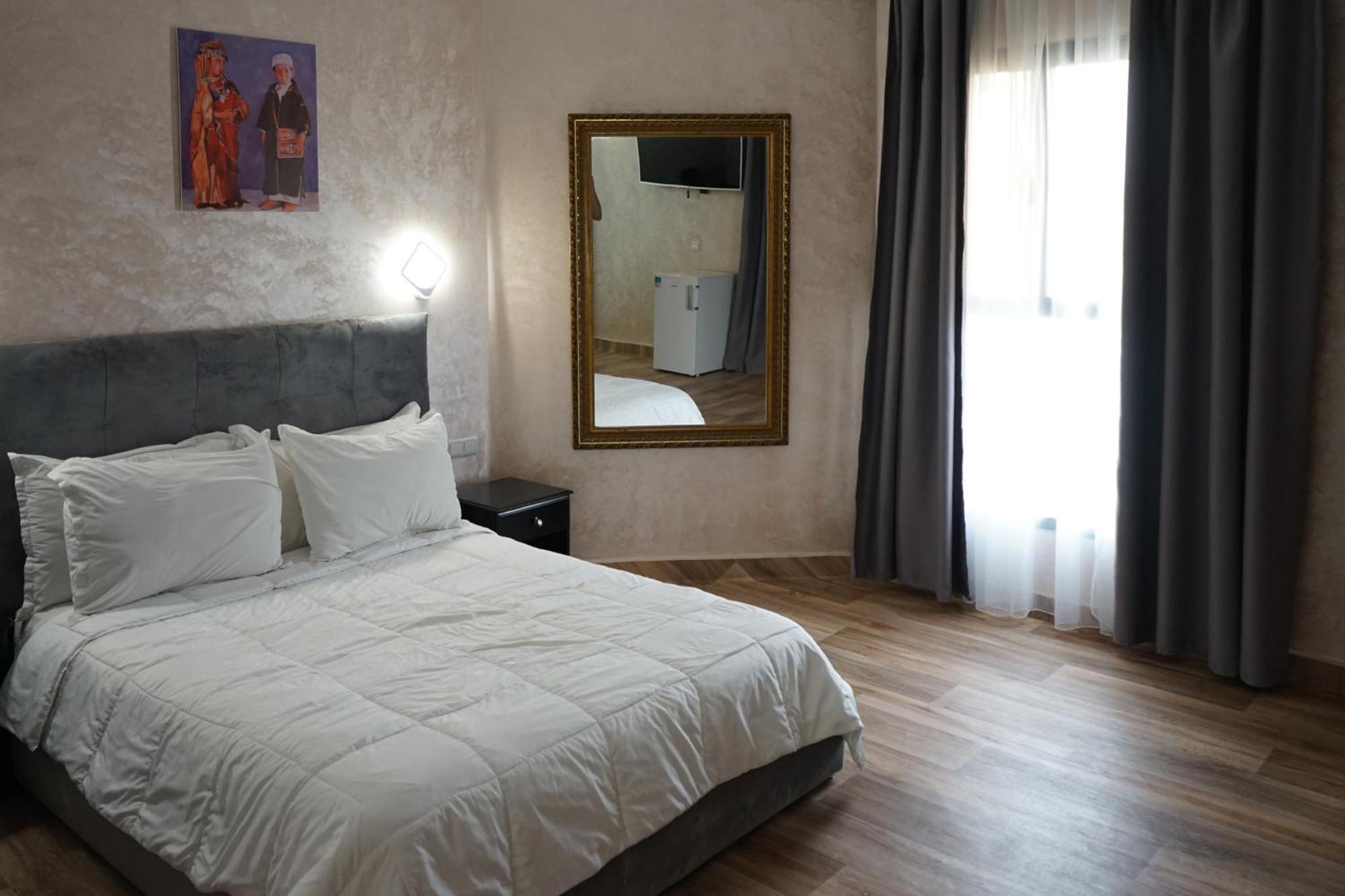 Hotel Nouzha Фес Екстериор снимка