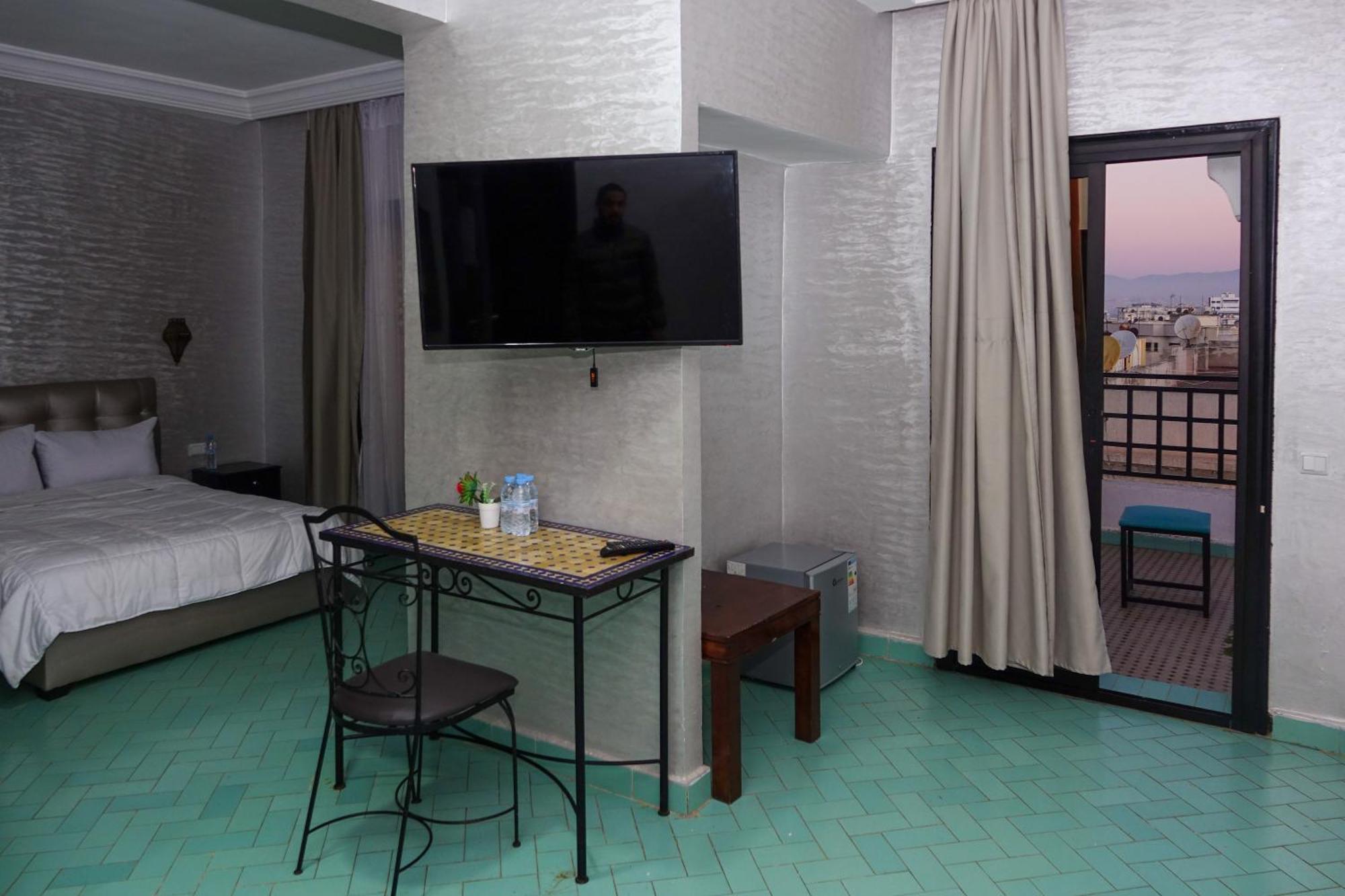 Hotel Nouzha Фес Екстериор снимка